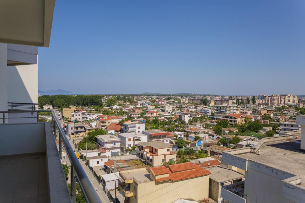 Gus Apartament Vlorë Екстериор снимка