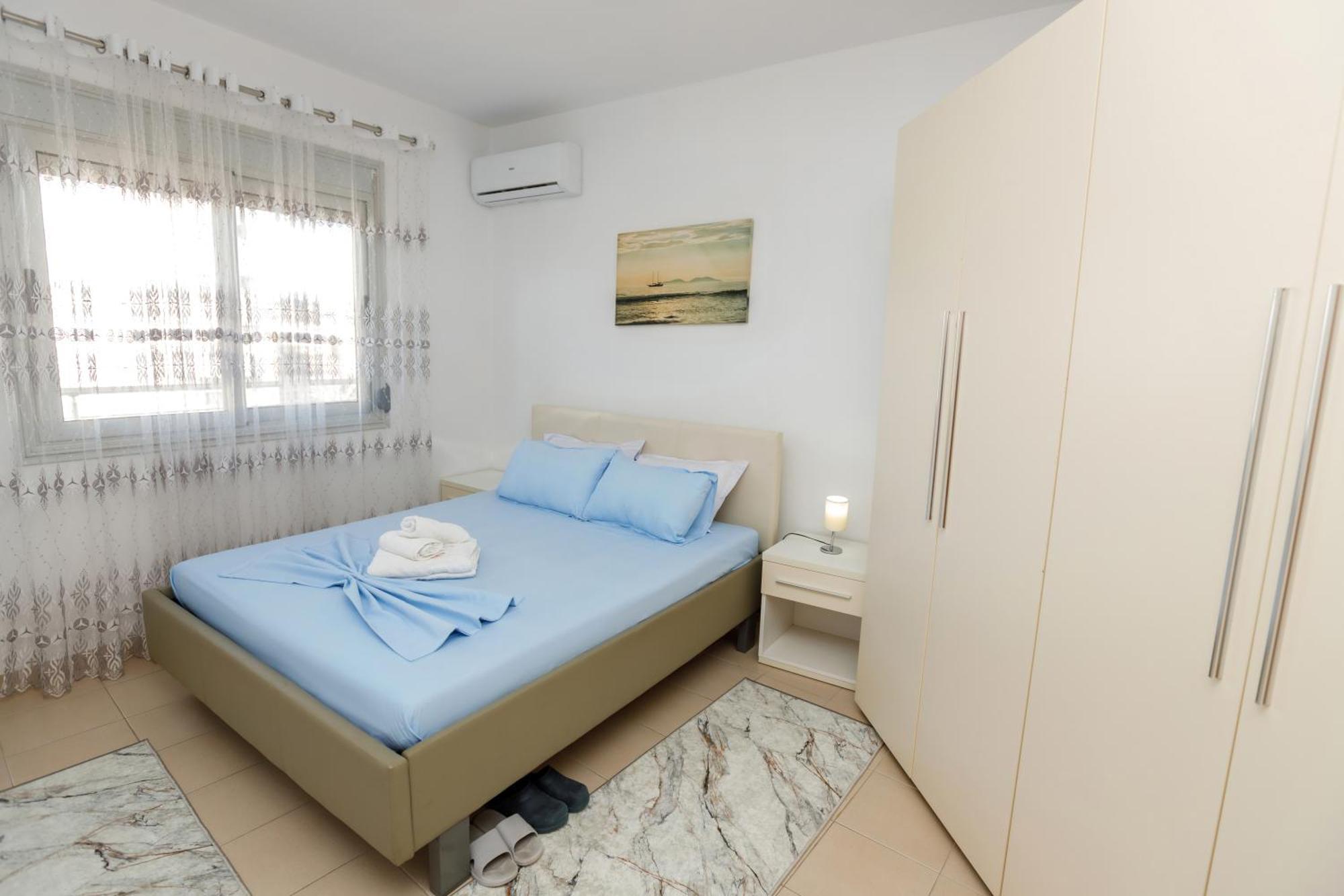 Gus Apartament Vlorë Екстериор снимка