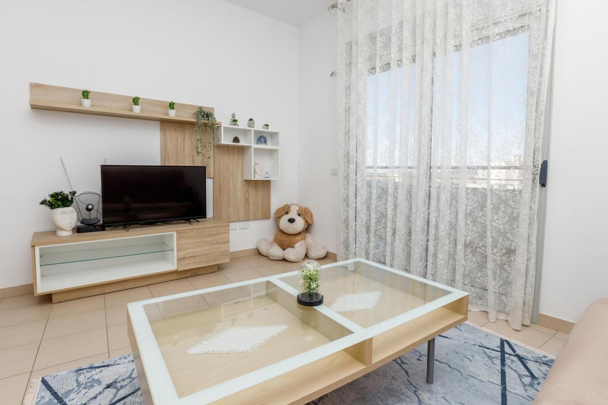 Gus Apartament Vlorë Екстериор снимка